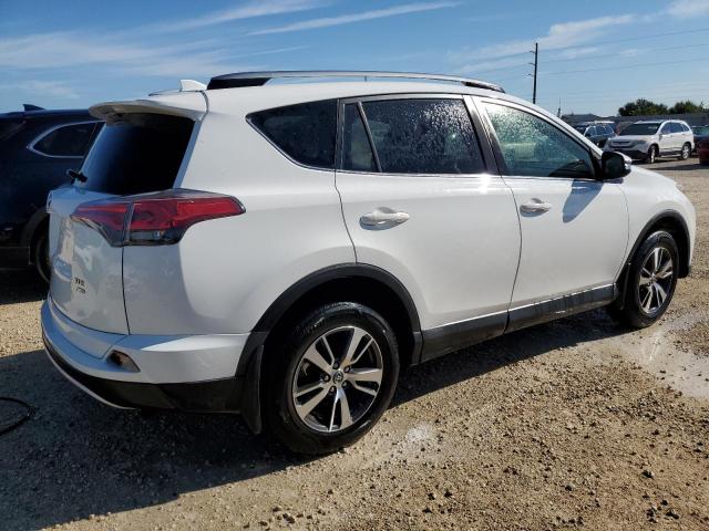 VIN JTMRFREV8JJ183528 2018 Toyota RAV4, Adventure no.3