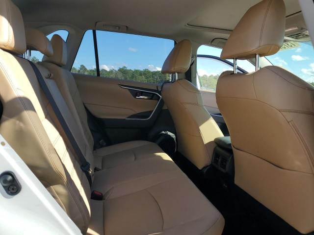 2022 TOYOTA RAV4 XLE P - JTMB6RFV8ND533924