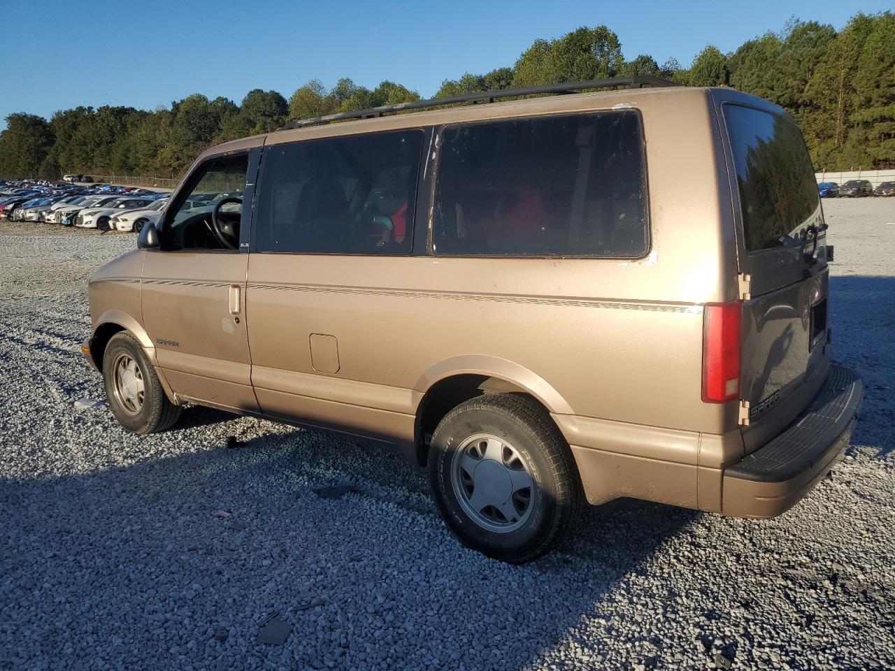 Lot #2935987834 1998 GMC SAFARI XT