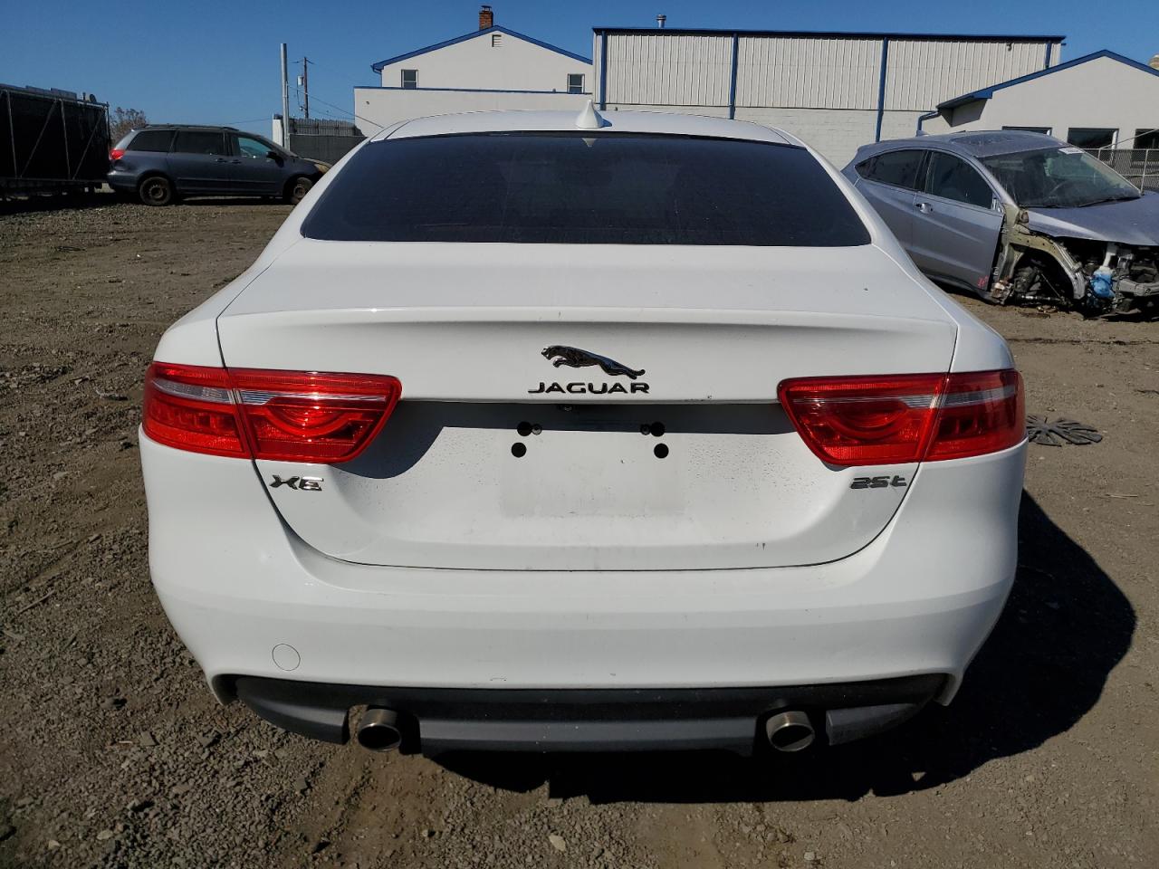 Lot #2952916750 2019 JAGUAR XE