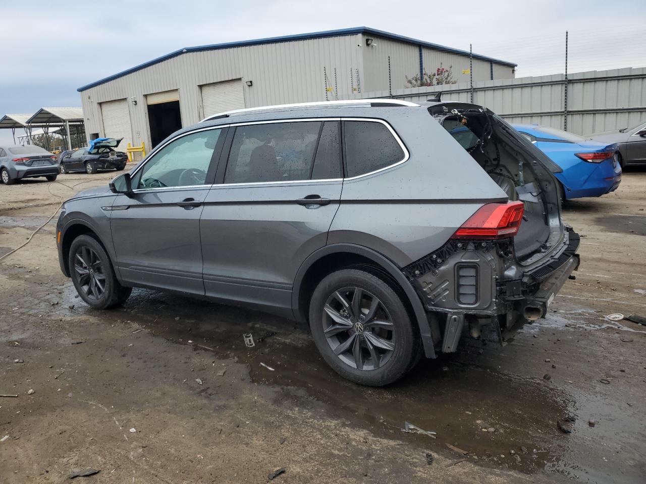 Lot #3022936138 2023 VOLKSWAGEN TIGUAN SE