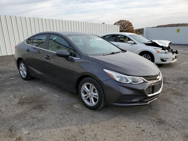 VIN 1G1BE5SM8H7178452 2017 Chevrolet Cruze, LT no.4