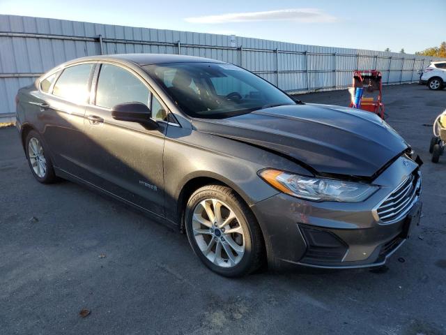 VIN 3FA6P0LUXKR154745 2019 Ford Fusion, SE no.4