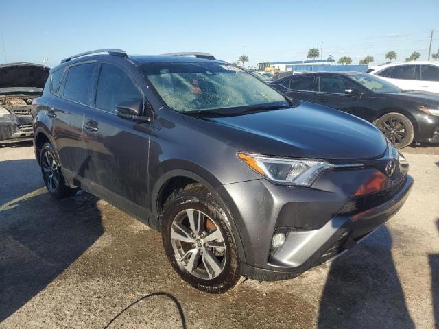 VIN JTMWFREVXHJ115986 2017 Toyota RAV4, Xle no.4