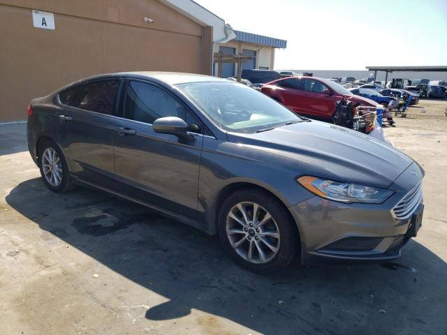 VIN 3FA6P0H75HR216063 2017 Ford Fusion, SE no.4