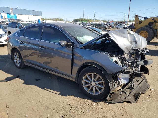 2019 HYUNDAI 260 5NPE24AF1KH806381