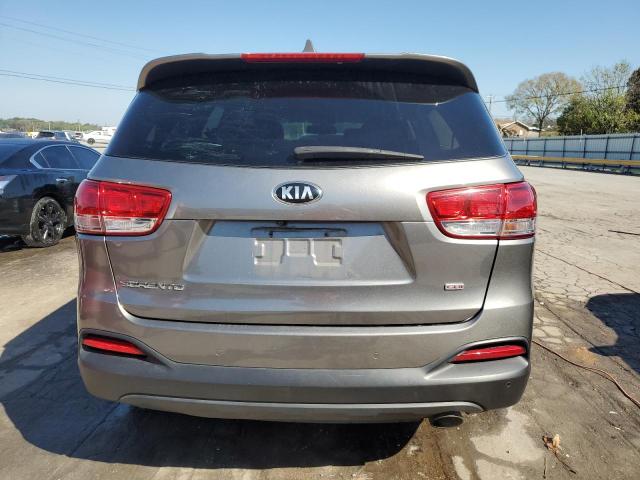 VIN 5XYPGDA31JG425782 2018 KIA Sorento, LX no.6