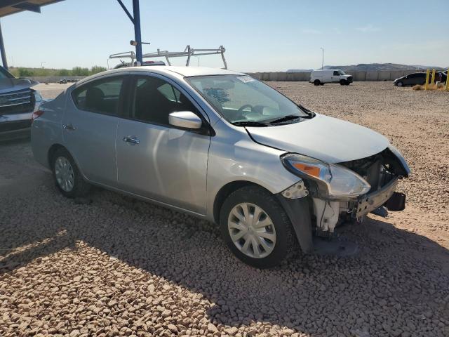 VIN 3N1CN7APXJL886127 2018 Nissan Versa, S no.4