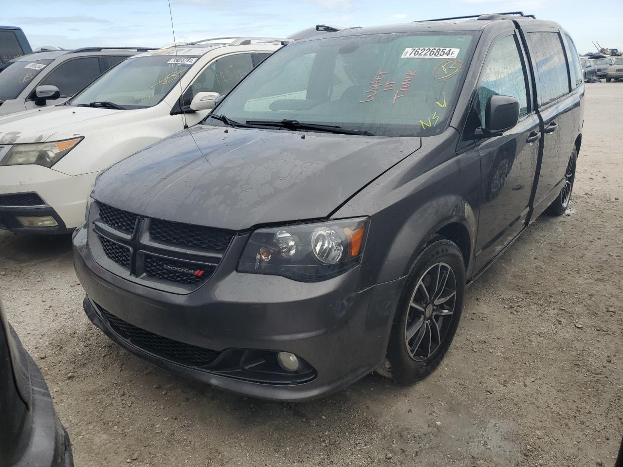 Lot #2957075455 2018 DODGE GRAND CARA