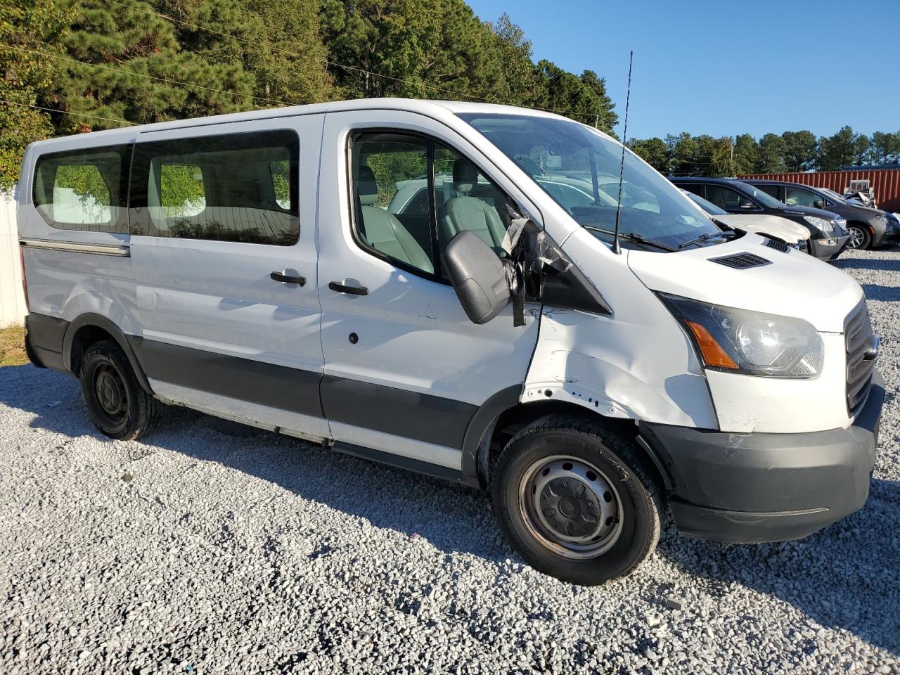 Lot #2969610656 2017 FORD TRANSIT T-