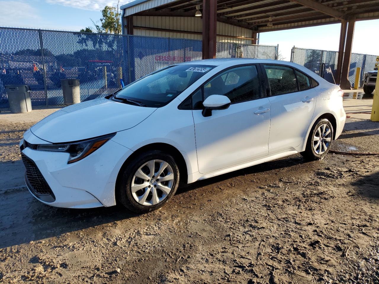 TOYOTA COROLLA LE 2022 white  gas 5YFEPMAE4NP368049 photo #1