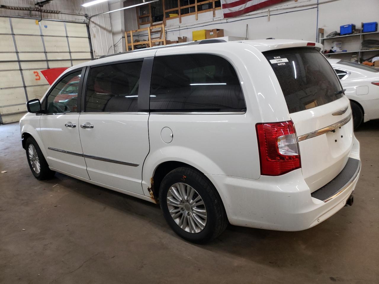 Lot #2935932830 2013 CHRYSLER TOWN & COU