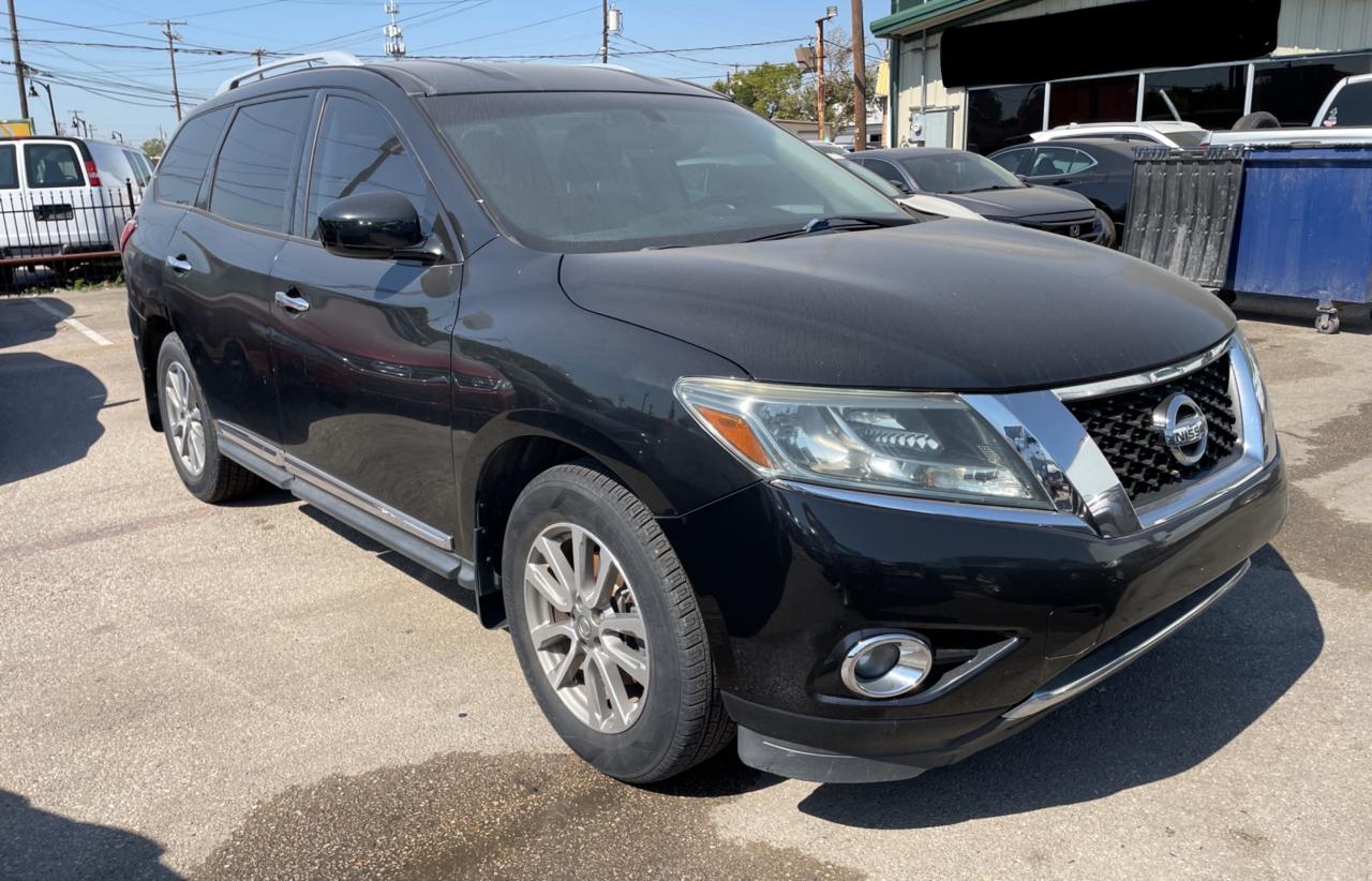 Nissan Pathfinder 2015 Wagon Body Style