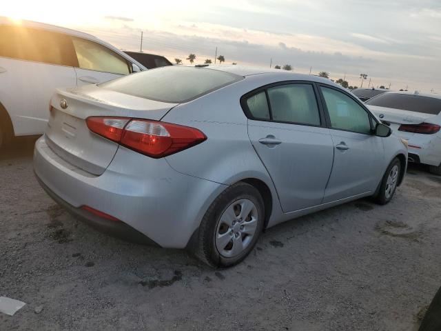 VIN KNAFK4A67G5520902 2016 KIA Forte, LX no.3