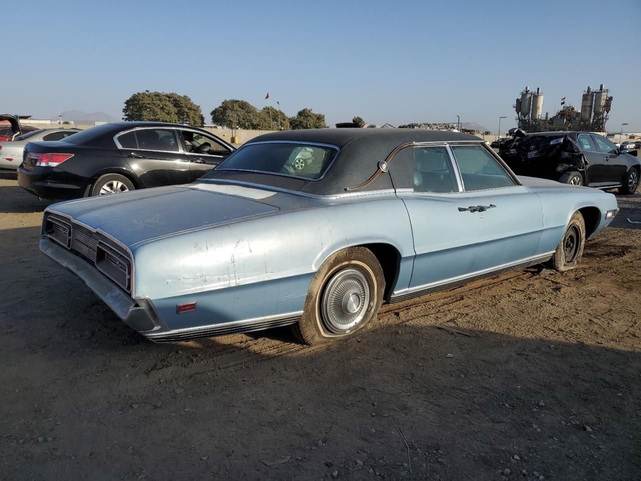 Lot #2935693894 1969 FORD THUNDERBIR