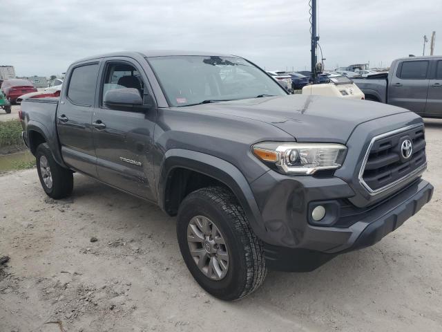 VIN 5TFAZ5CN2HX040324 2017 Toyota Tacoma, Double Cab no.4