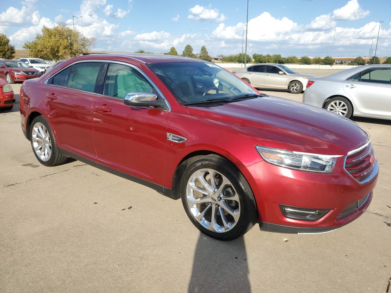 Lot #2962675087 2015 FORD TAURUS LIM