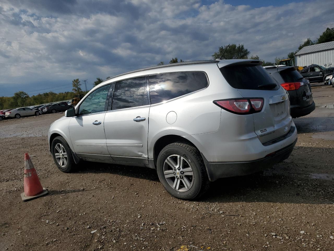 Lot #2920944167 2015 CHEVROLET TRAVERSE L