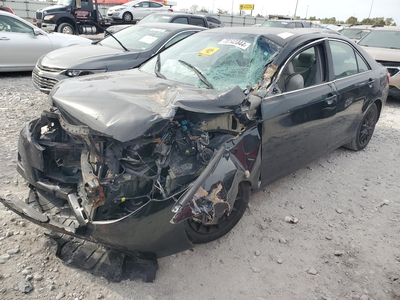 TOYOTA CAMRY BASE