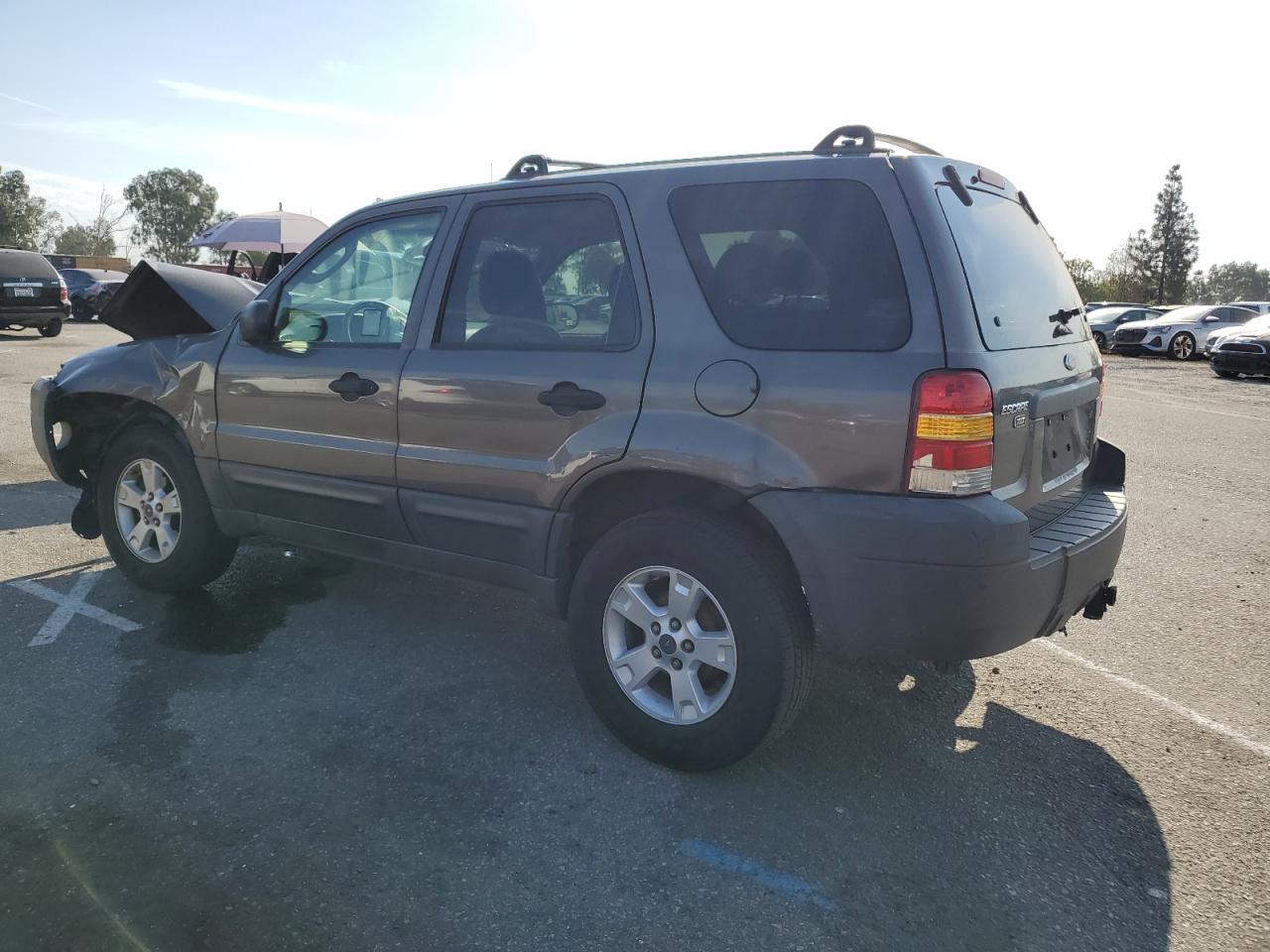 Lot #2986366197 2005 FORD ESCAPE XLT