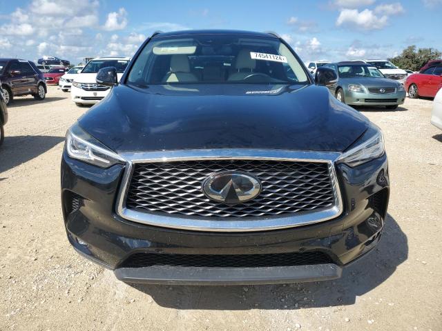 VIN 3PCAJ5M1XKF139980 2019 Infiniti QX50, Essential no.5