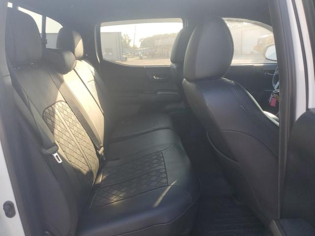 2016 TOYOTA TACOMA DOU - 5TFAZ5CN1GX007927