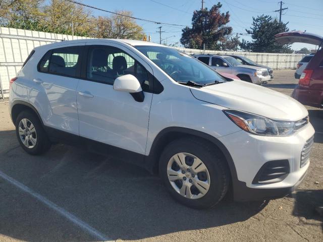 KL7CJKSB7JB701867 Chevrolet Trax Ls 2018