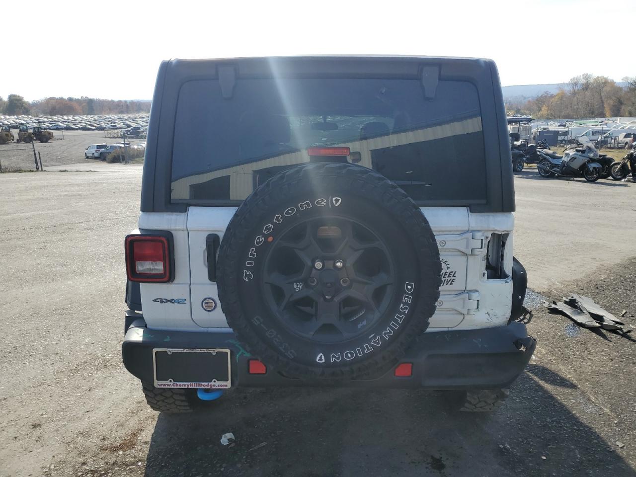 Lot #3033236844 2023 JEEP WRANGLER 4