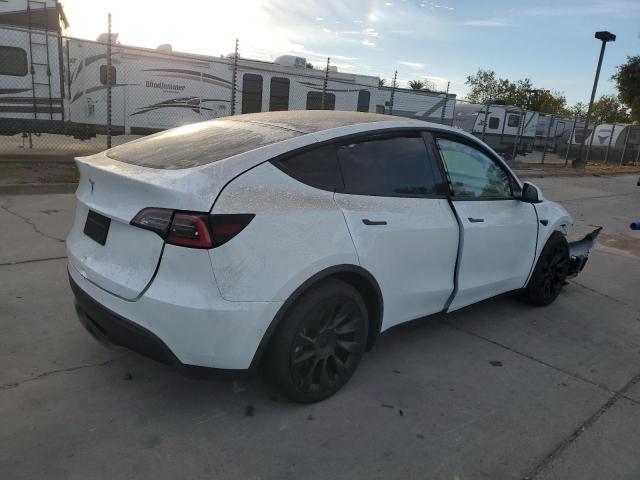 TESLA MODEL Y 2021 white  electric 5YJYGDED6MF103688 photo #4