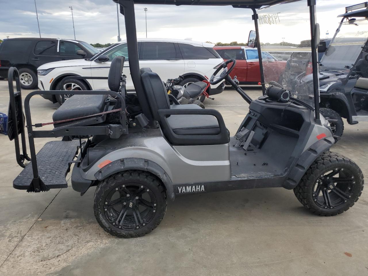 Lot #2989157762 2017 ASPT GOLF CART