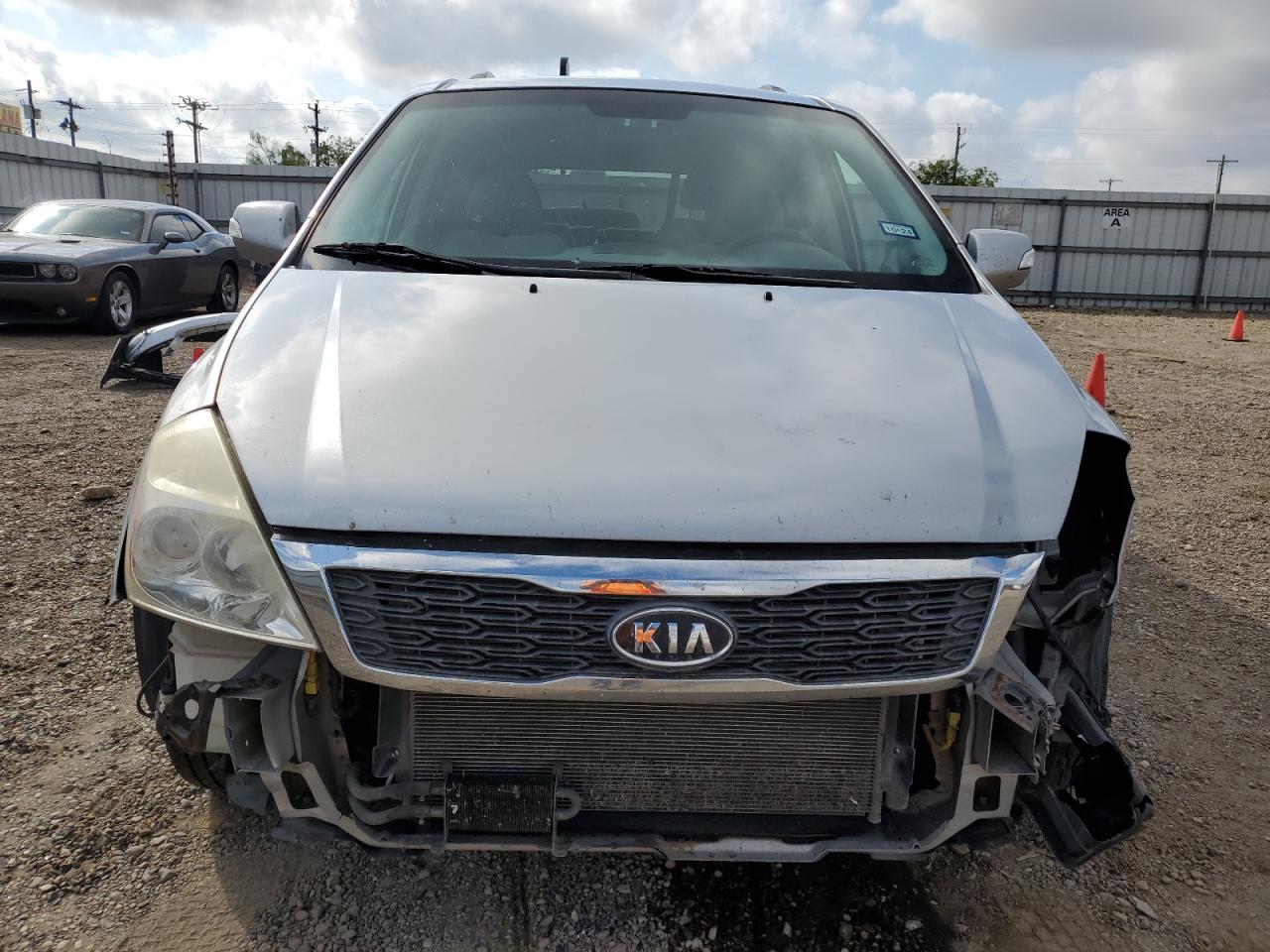 Lot #3021046539 2011 KIA SEDONA LX