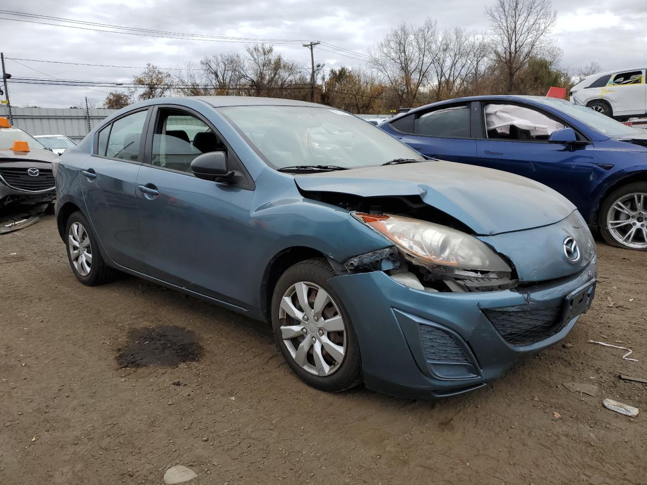 Lot #2959291419 2011 MAZDA 3 I