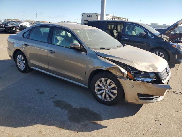 2015 VOLKSWAGEN PASSAT S - 1VWAT7A33FC029008