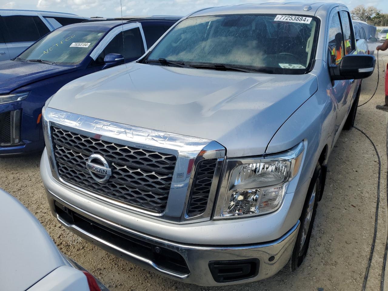 Lot #3028652299 2018 NISSAN TITAN SV