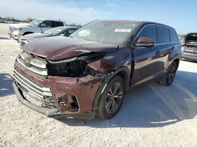 VIN 5TDZZRFH8JS257078 2018 Toyota Highlander, LE no.1