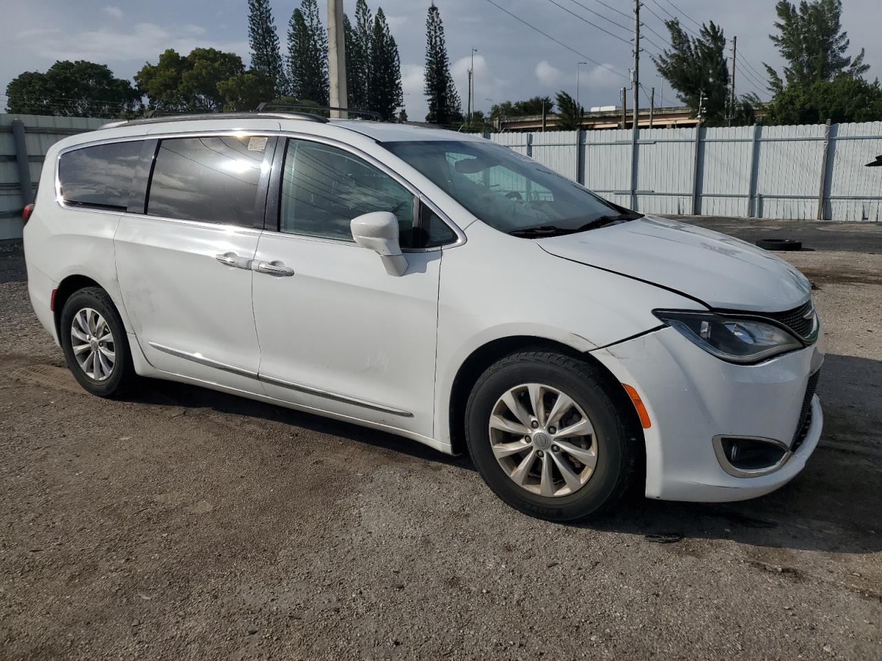 Lot #3023986283 2017 CHRYSLER PACIFICA T