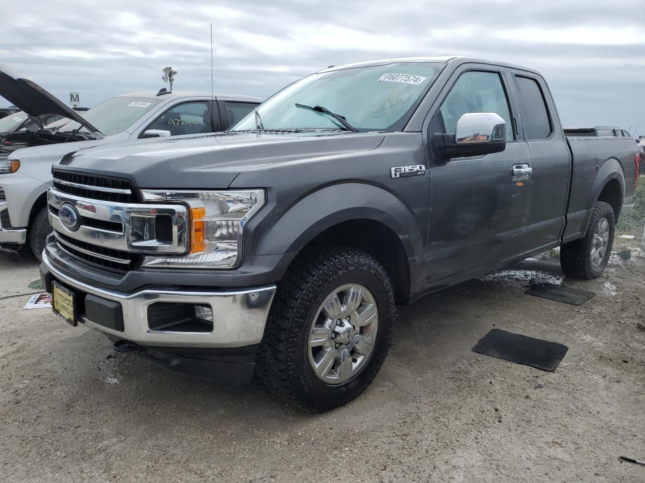 FORD F-150 SUPER CAB