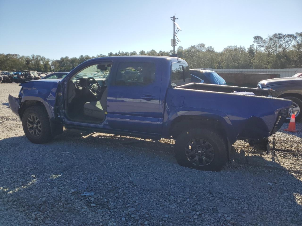 Lot #2938030315 2023 TOYOTA TACOMA DOU