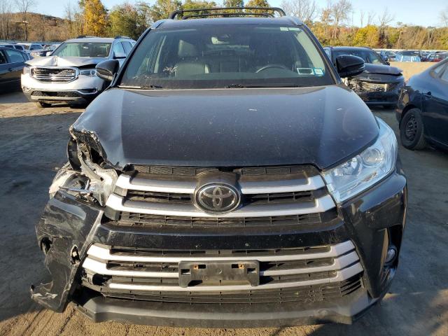 VIN 5TDJZRFH8HS363960 2017 Toyota Highlander, SE no.5