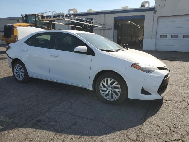 VIN 5YFBURHE8HP601126 2017 Toyota Corolla, L no.4