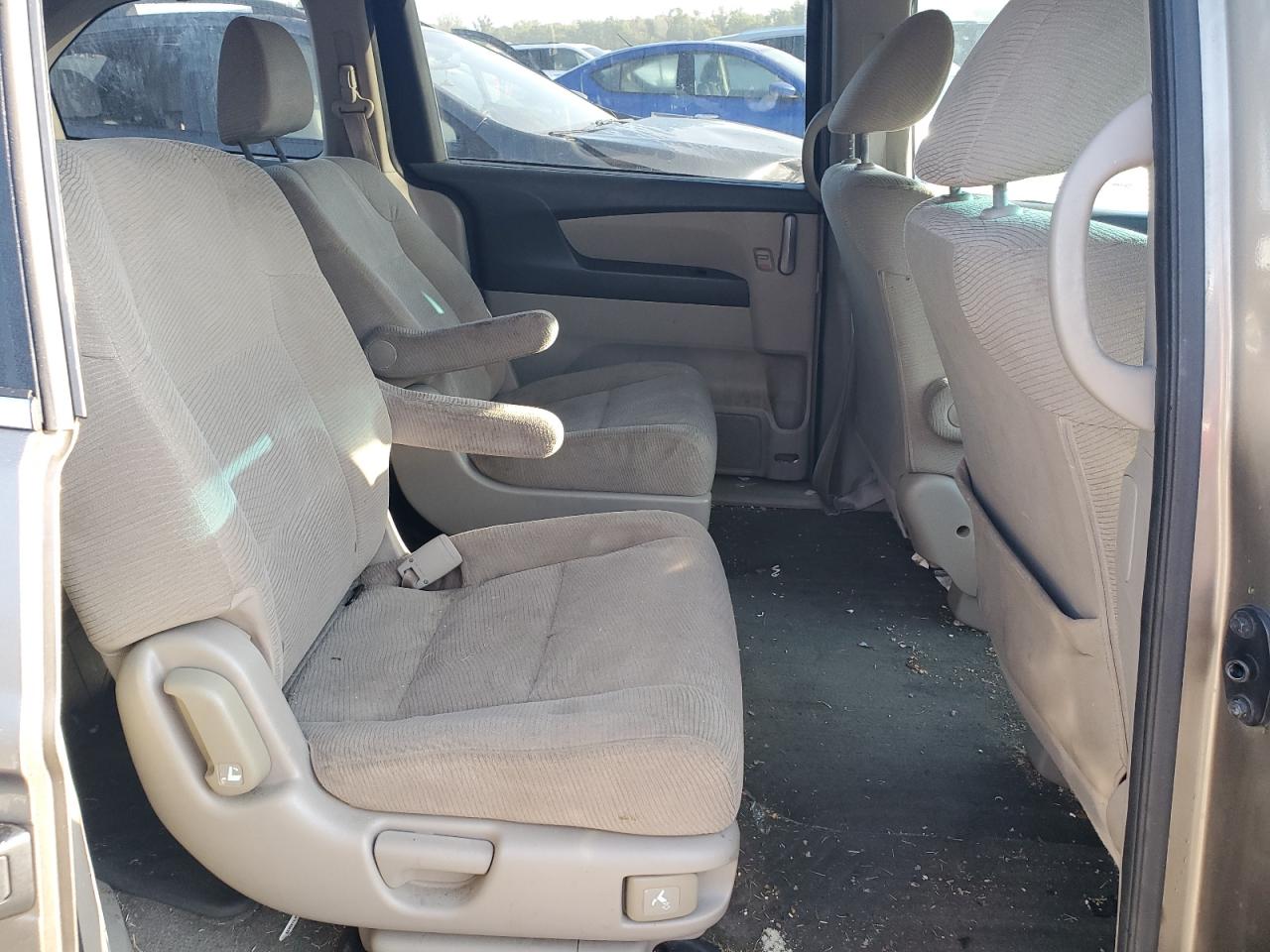 Lot #2952730172 2012 HONDA ODYSSEY LX