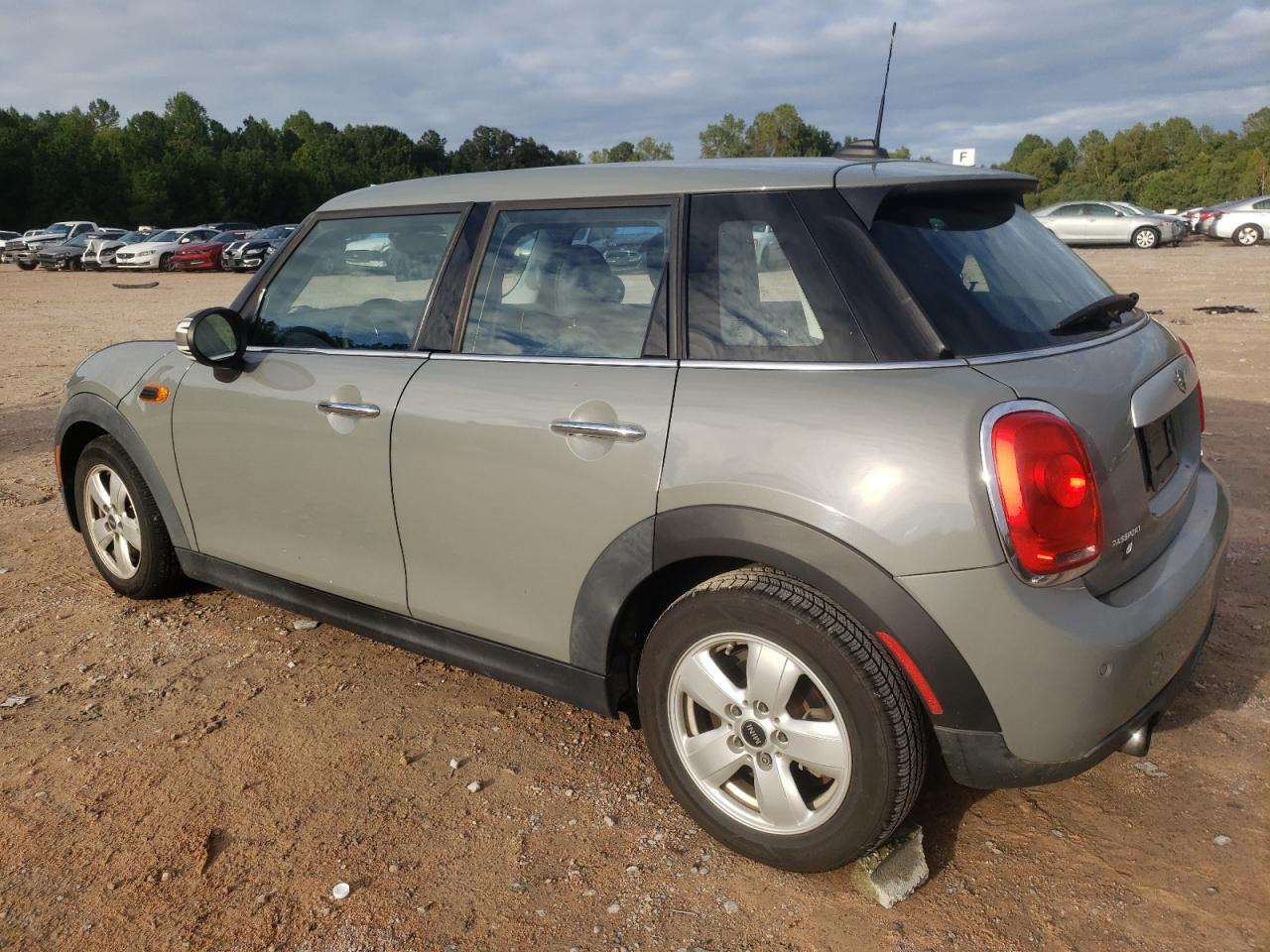 Lot #2955316476 2015 MINI COOPER