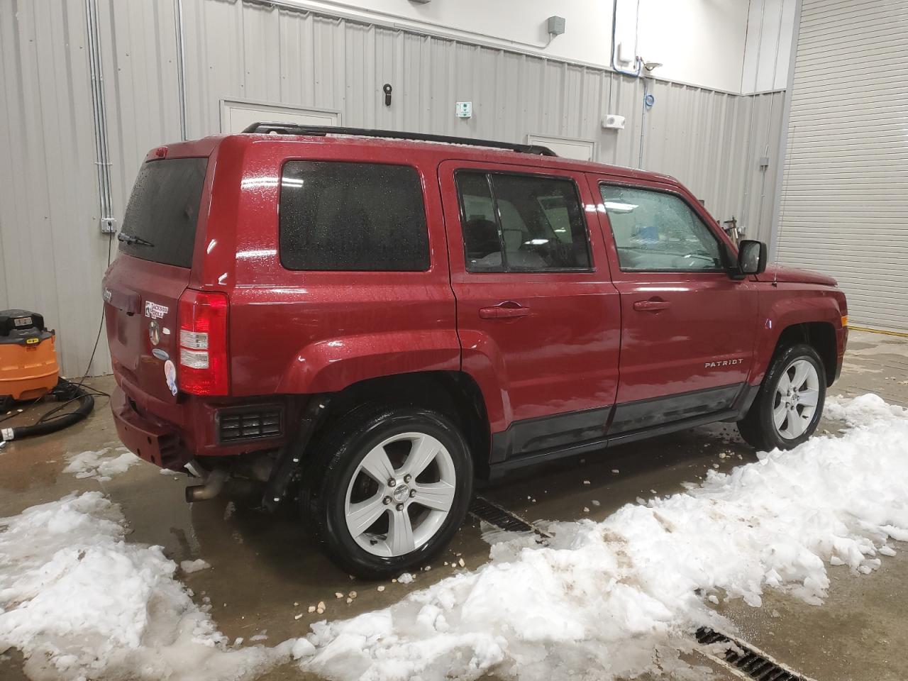 Lot #2940420089 2017 JEEP PATRIOT LA