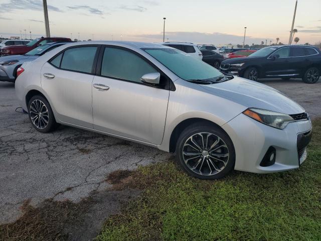 VIN 5YFBURHE6FP343654 2015 Toyota Corolla, L no.4