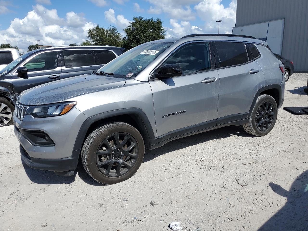 Lot #2994203421 2022 JEEP COMPASS LA