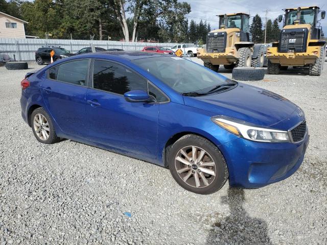 VIN 3KPFL4A76HE132137 2017 KIA Forte, LX no.4