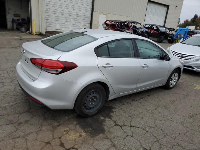 VIN 3KPFK4A70JE220335 2018 KIA Forte, LX no.3