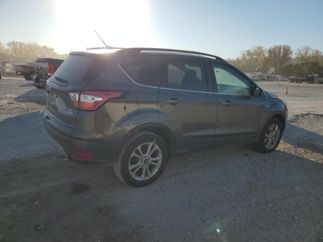 VIN 1FMCU0GD9JUC36937 2018 Ford Escape, SE no.3