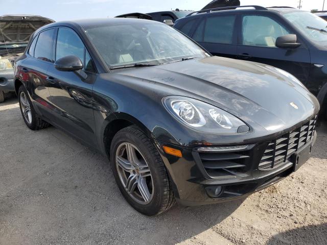 VIN WP1AA2A50HLB01569 2017 Porsche Macan no.4