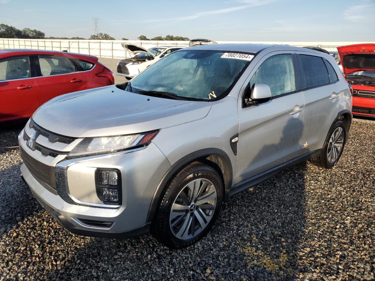 MITSUBISHI OUTLANDER ES